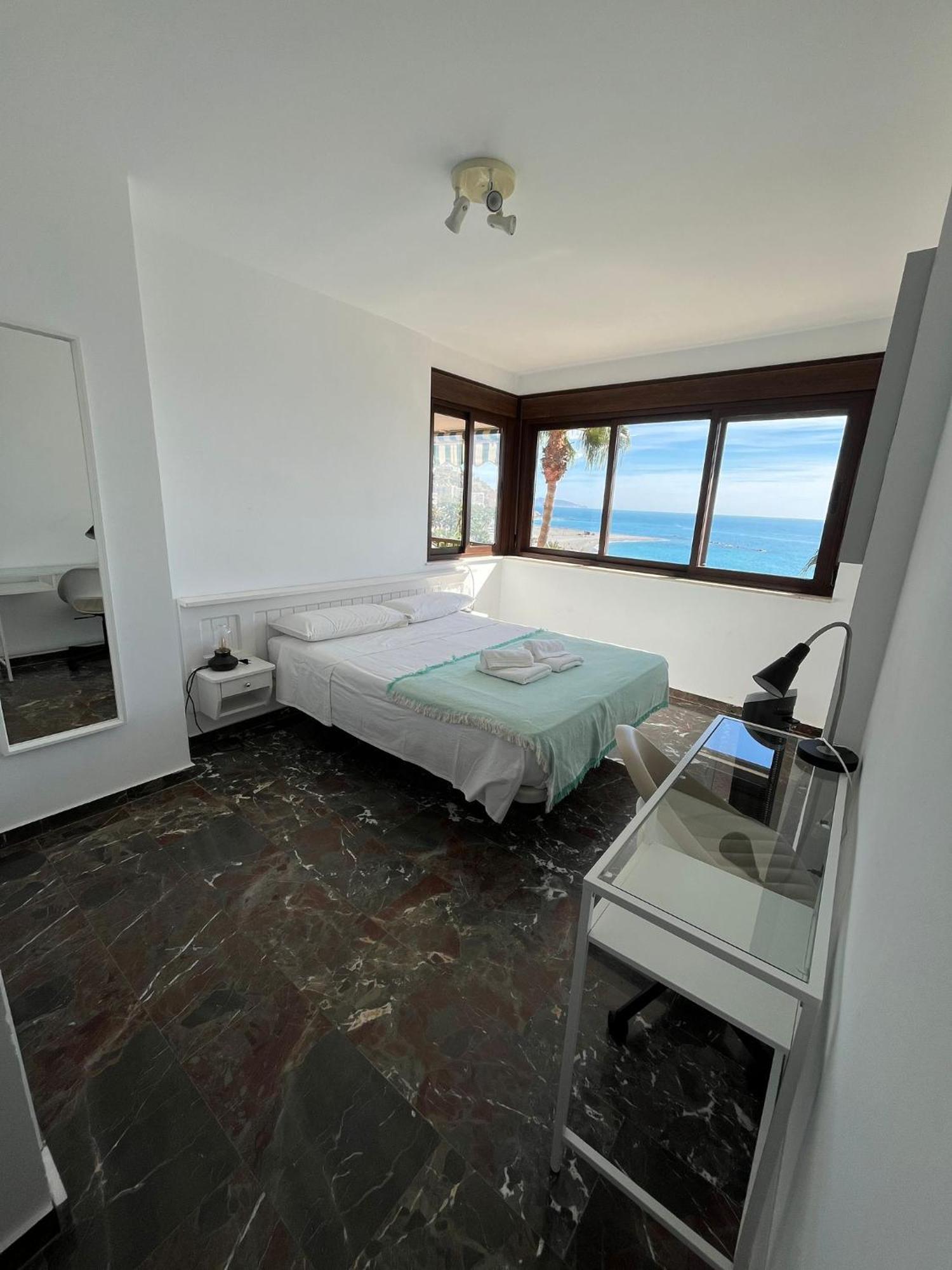 Apartamento La Caletilla Almuñécar Extérieur photo